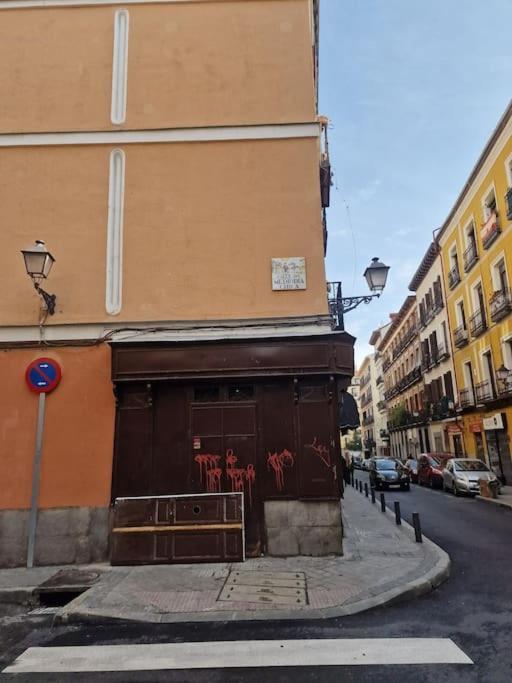 Mediodia Chica Apartamento Tipo Loft En La Latina Apartment Madrid Ngoại thất bức ảnh